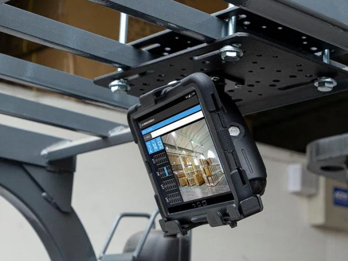 Forklift Navigation Display Screen Optimizes Warehouse Logistics Efficiency