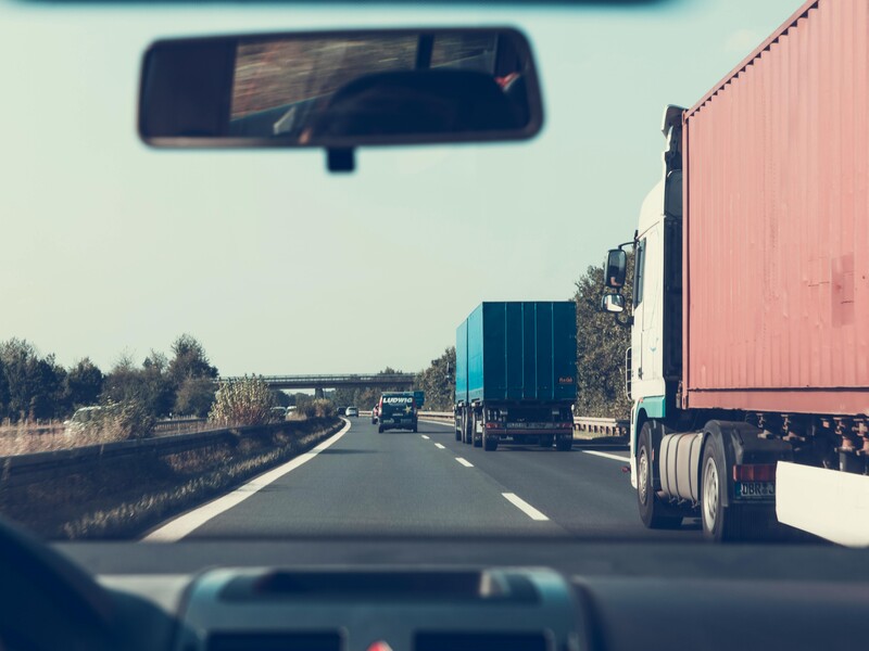 Wide-Angle vs Standard Vehicle Camera Lenses: Choosing the Best Lens for Fleet Safety