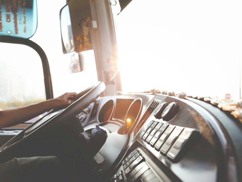 How to Choose the Right Car Monitor for Vehicle Video and Monitoring Systems