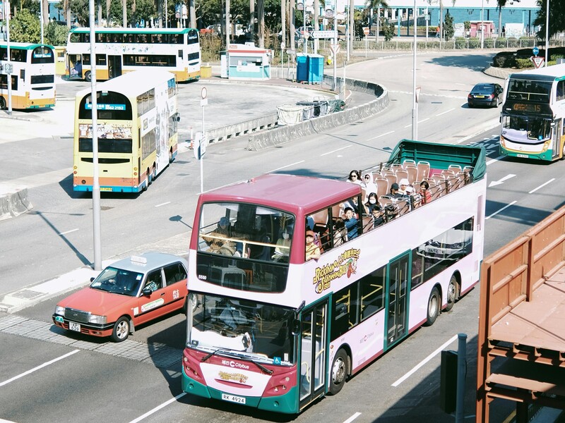 How Vehicle Cameras Reduce Driving Blind Spots for Trucks, Buses, and Heavy Vehicles