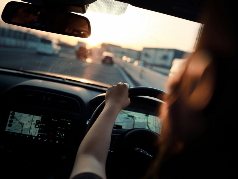 How Touchscreen Technology Improves the User Experience of In-Vehicle Displays